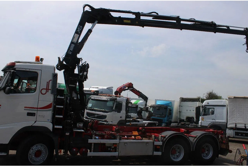 Volvo FM 12.440 +6X4+ HIAB 166E3 PRO + EURO 5 + MANUAL - Camión con equipo de cable, Camión grúa: foto 4 Volvo FM 12.440 +6X4+ HIAB 166E3 PRO + EURO 5 + MANUAL - Camión con equipo de cable, Camión grúa: foto 4