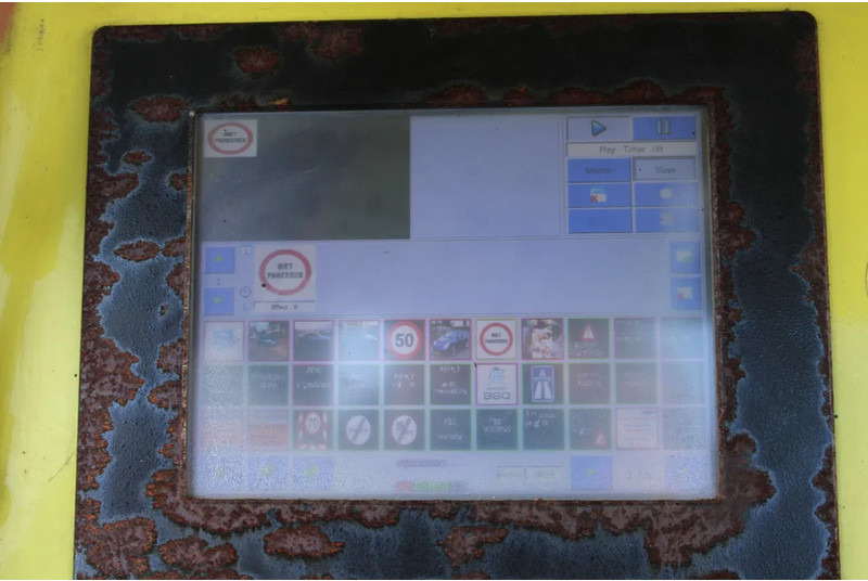 Verdegro screen projector full complete with laptop/software - Remolque venta ambulante: foto 5 Verdegro screen projector full complete with laptop/software - Remolque venta ambulante: foto 5