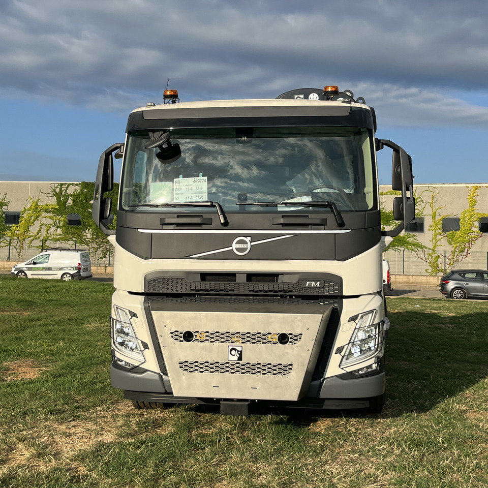 Volvo FM84RF3A - Camión caja abierta, Camión grúa: foto 2 Volvo FM84RF3A - Camión caja abierta, Camión grúa: foto 2