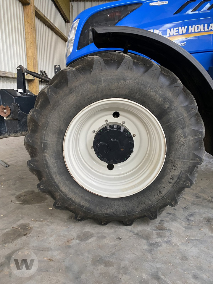 New Holland T 7.245 AC StageV - Tractor: foto 5 New Holland T 7.245 AC StageV - Tractor: foto 5