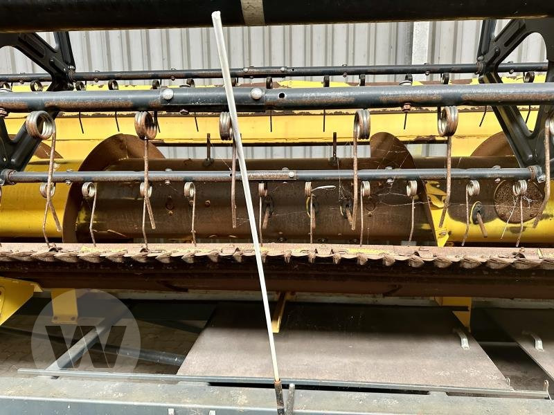 New Holland VARIFEED 35V - Cabezal de grano: foto 5 New Holland VARIFEED 35V - Cabezal de grano: foto 5