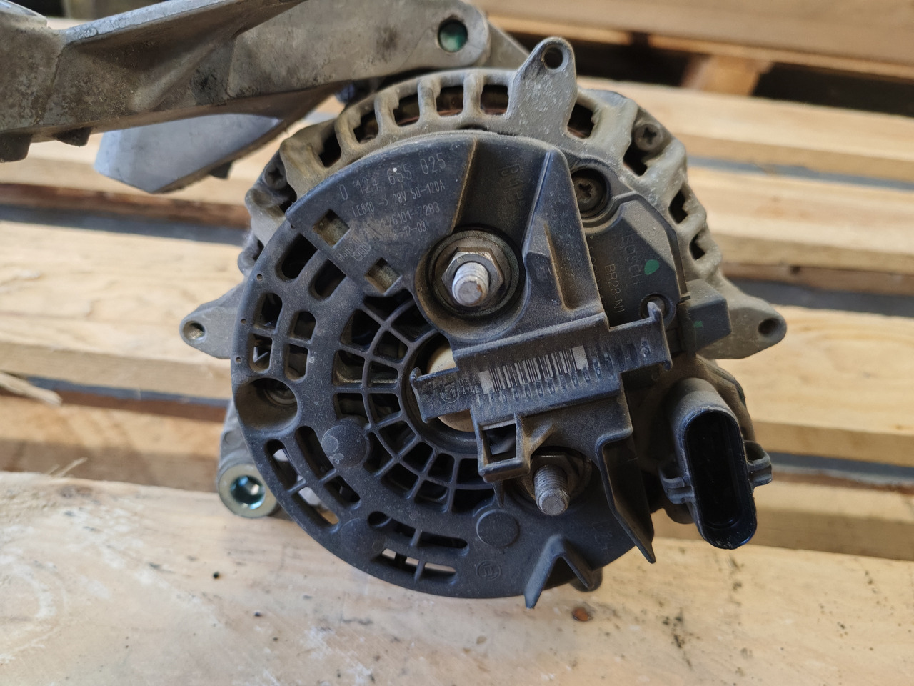 MAN TGS TGX EURO 6 / D2676 LF51 / ALTERNATOR / 51261017283 - Alternador: foto 4 MAN TGS TGX EURO 6 / D2676 LF51 / ALTERNATOR / 51261017283 - Alternador: foto 4