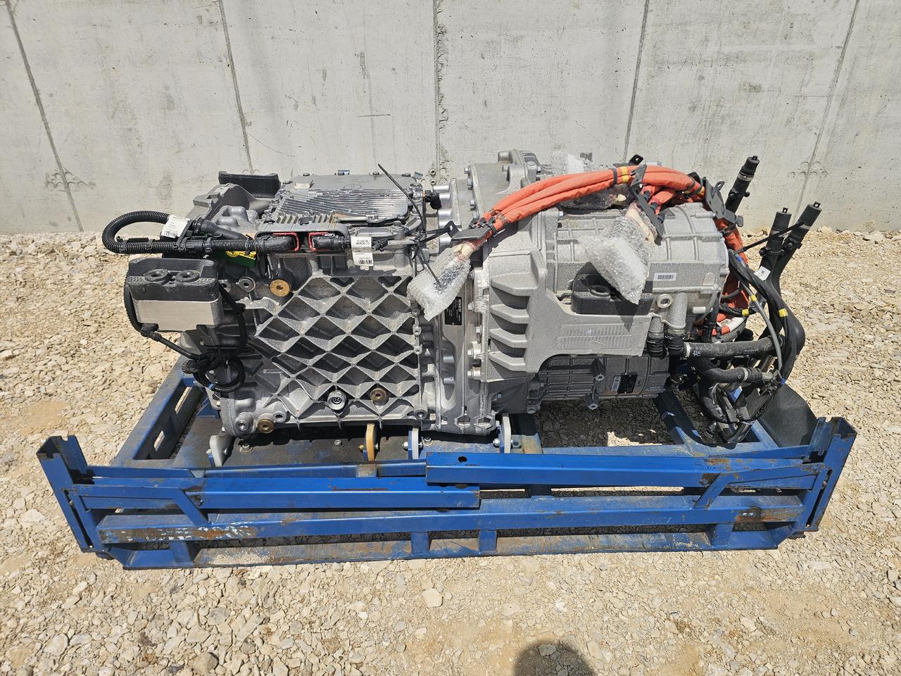 RENAULT ELECTRIC ENGINE / EPT2412 / NEM3 / T E-TECH C-ETECH - Motor: foto 1 RENAULT ELECTRIC ENGINE / EPT2412 / NEM3 / T E-TECH C-ETECH - Motor: foto 1