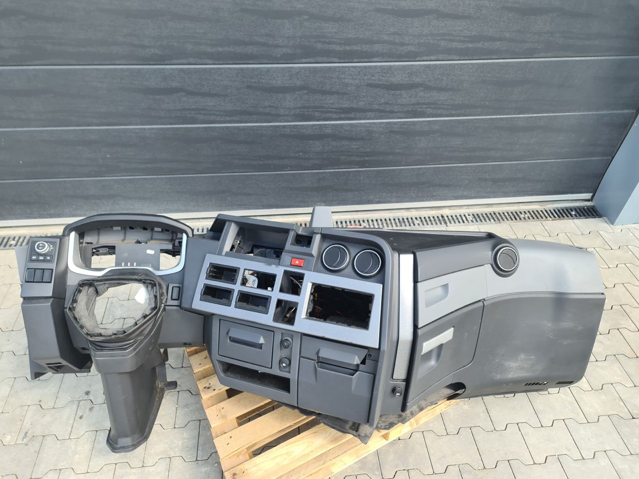 RENAULT RANGE T / COMPLETE DASHBOARD - Salpicadero: foto 1 RENAULT RANGE T / COMPLETE DASHBOARD - Salpicadero: foto 1