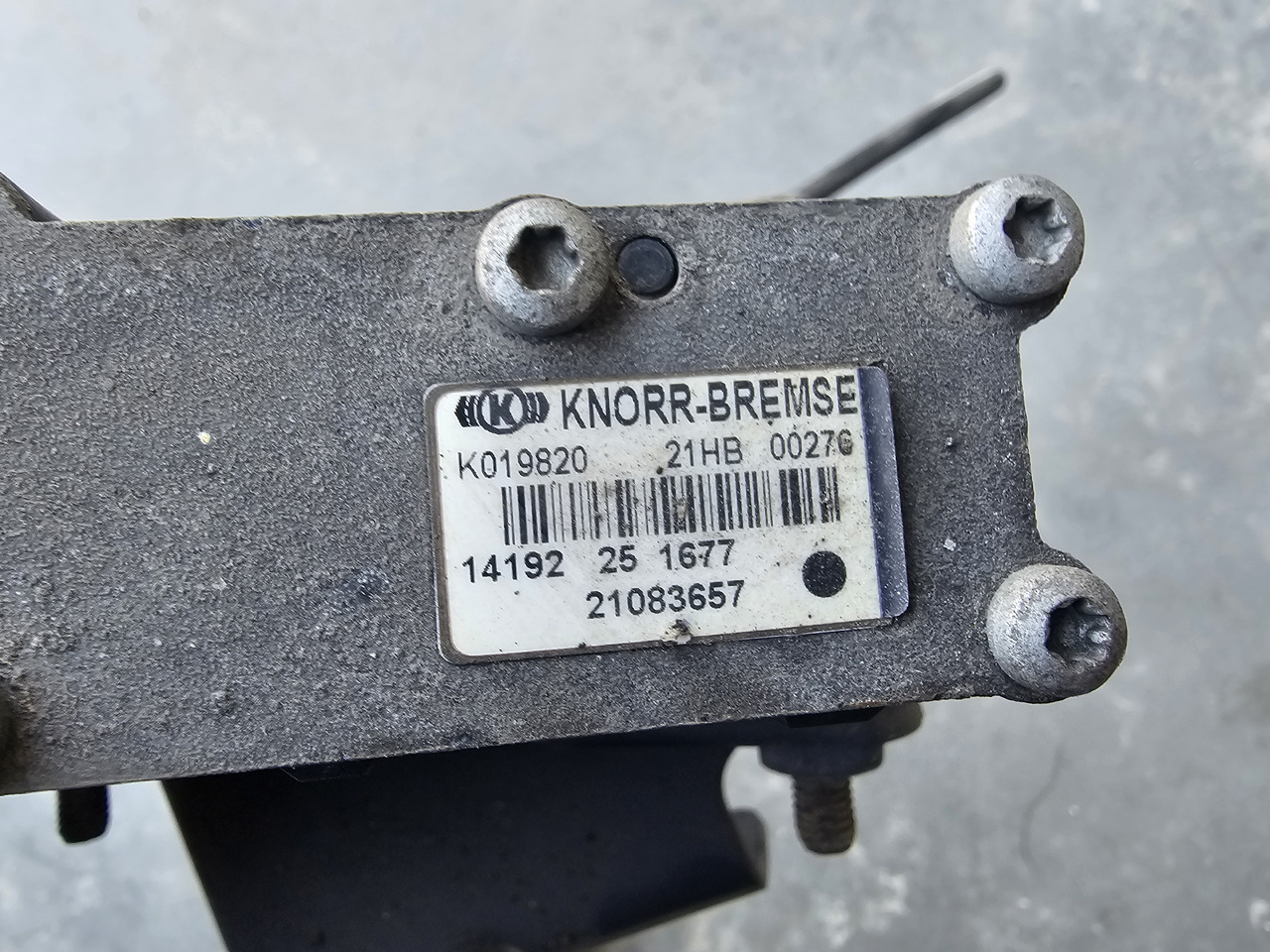 RENAULT RANGE T / ECAS SUNSPENSION VALVE / K019820 - Válvula de freno: foto 5 RENAULT RANGE T / ECAS SUNSPENSION VALVE / K019820 - Válvula de freno: foto 5