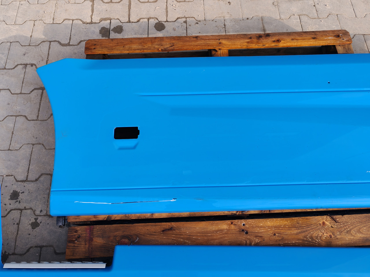 RENAULT RANGE T EURO 6 / SIDE SPOILERS SET - Recambio: foto 5 RENAULT RANGE T EURO 6 / SIDE SPOILERS SET - Recambio: foto 5