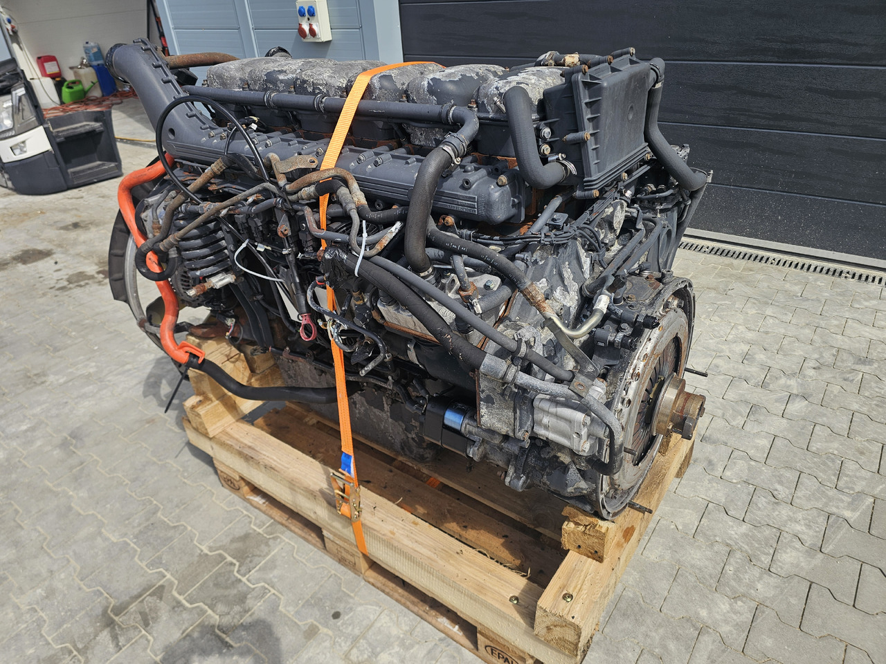 SCANIA ENGINE DT1217 / 480HP / HPI / EURO4 / COMPLETE ENGINE / WORLDWIDE DELIVERY - Motor: foto 3 SCANIA ENGINE DT1217 / 480HP / HPI / EURO4 / COMPLETE ENGINE / WORLDWIDE DELIVERY - Motor: foto 3