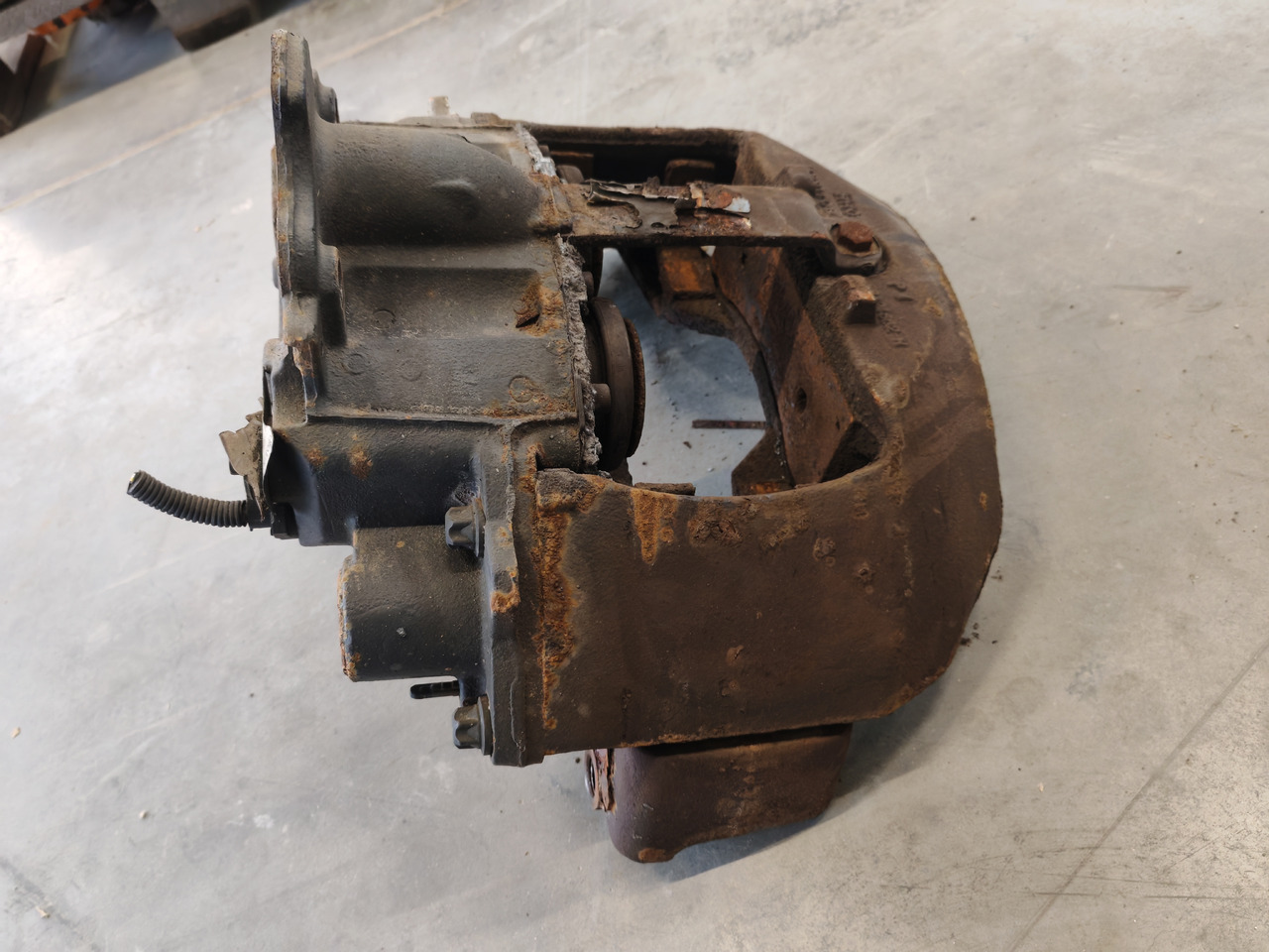 VOLVO RENAULT DXI / MERITOR ELSA 225 / BRAKE CALIPER / RIGHT - Pinza de freno: foto 5 VOLVO RENAULT DXI / MERITOR ELSA 225 / BRAKE CALIPER / RIGHT - Pinza de freno: foto 5