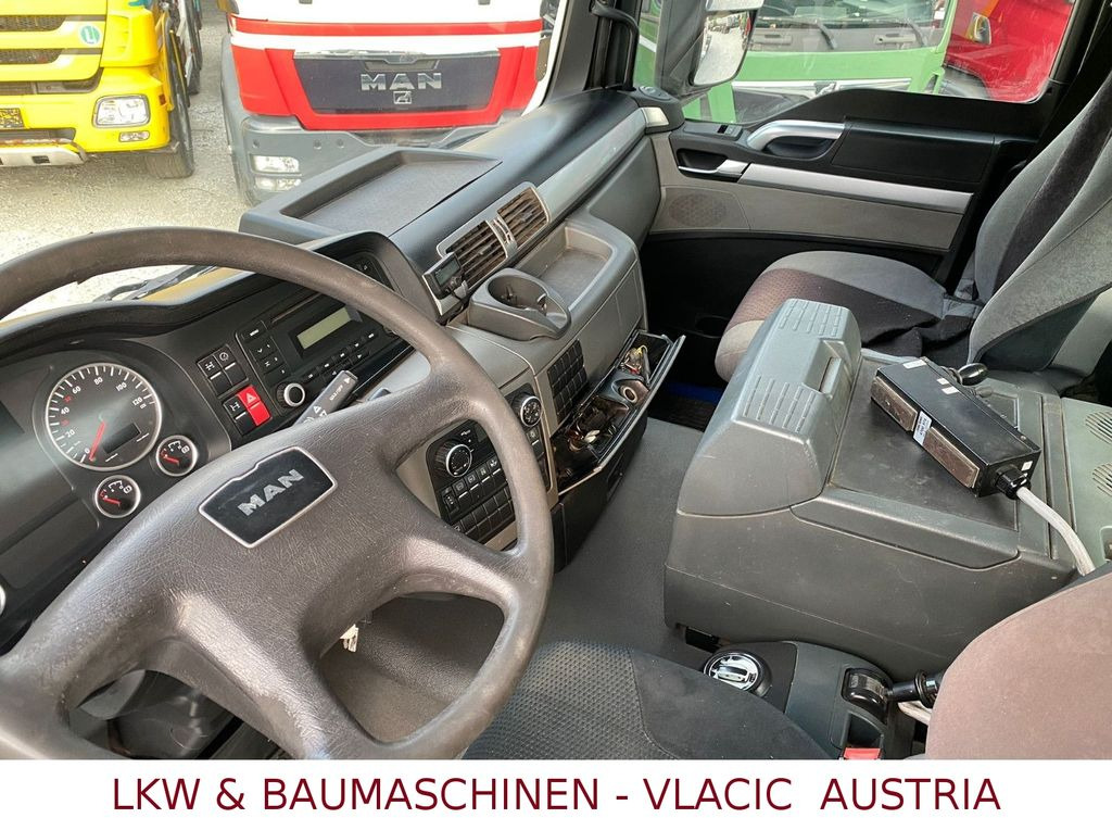 MAN TGS 33.440 (6x4) EEV Abrollkipper MAN TGS 33.440 (6x4) EEV Abrollkipper - Camión multibasculante: foto 5 MAN TGS 33.440 (6x4) EEV Abrollkipper MAN TGS 33.440 (6x4) EEV Abrollkipper - Camión multibasculante: foto 5