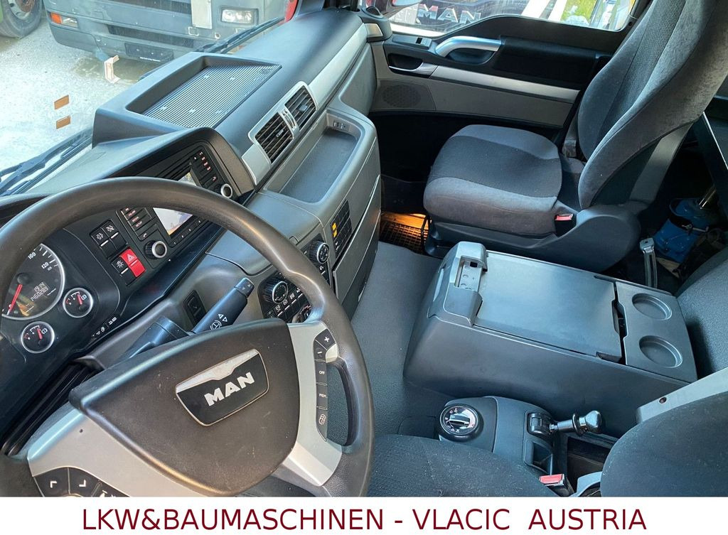 Camión forestal, Camión grúa MAN TGS Holztransporter mit Kran Palfinger MAN TGS 33.480 6x6Holztransporter mit Kran Palfinger: foto 5 Camión forestal, Camión grúa MAN TGS Holztransporter mit Kran Palfinger MAN TGS 33.480 6x6Holztransporter mit Kran Palfinger: foto 5