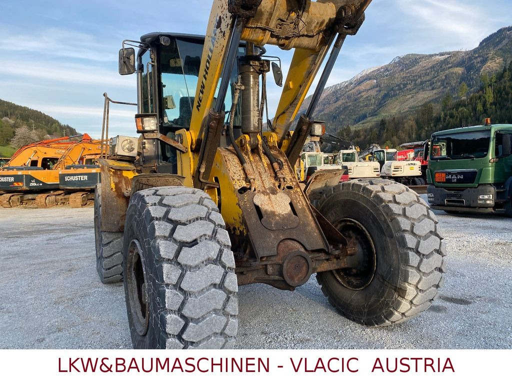 New Holland W190 B New Holland W190 B - Cargadora de ruedas: foto 3 New Holland W190 B New Holland W190 B - Cargadora de ruedas: foto 3