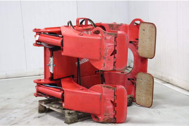 Bolzoni AR-53RJ-15 - Implemento: foto 1 Bolzoni AR-53RJ-15 - Implemento: foto 1