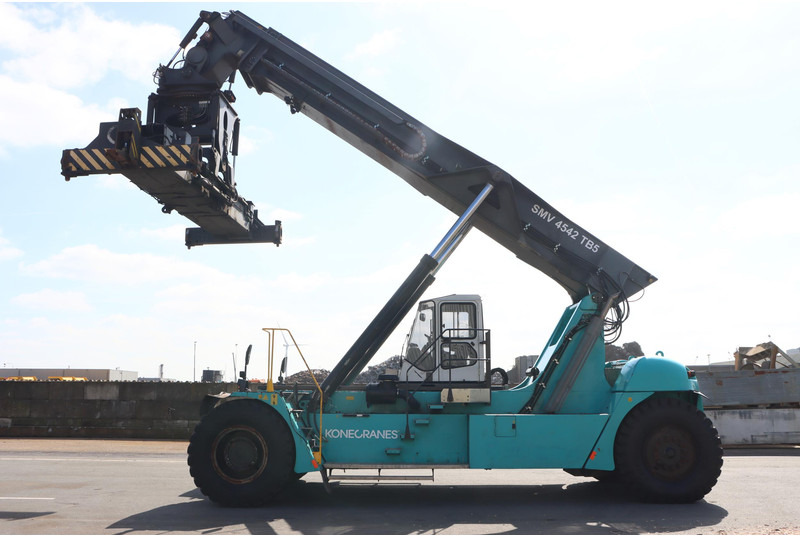 KONECRANES 4542TB5 - Reach stacker: foto 5 KONECRANES 4542TB5 - Reach stacker: foto 5