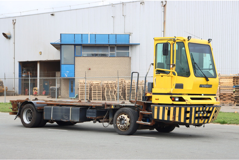 Terberg BC182 - Tractor industrial: foto 1 Terberg BC182 - Tractor industrial: foto 1