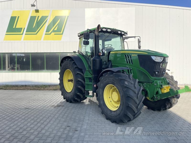 John Deere 6215R - Tractor: foto 4 John Deere 6215R - Tractor: foto 4