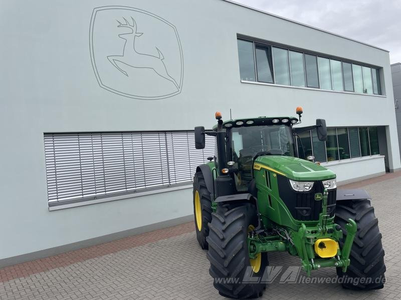 John Deere 6R 175 - Tractor: foto 1 John Deere 6R 175 - Tractor: foto 1
