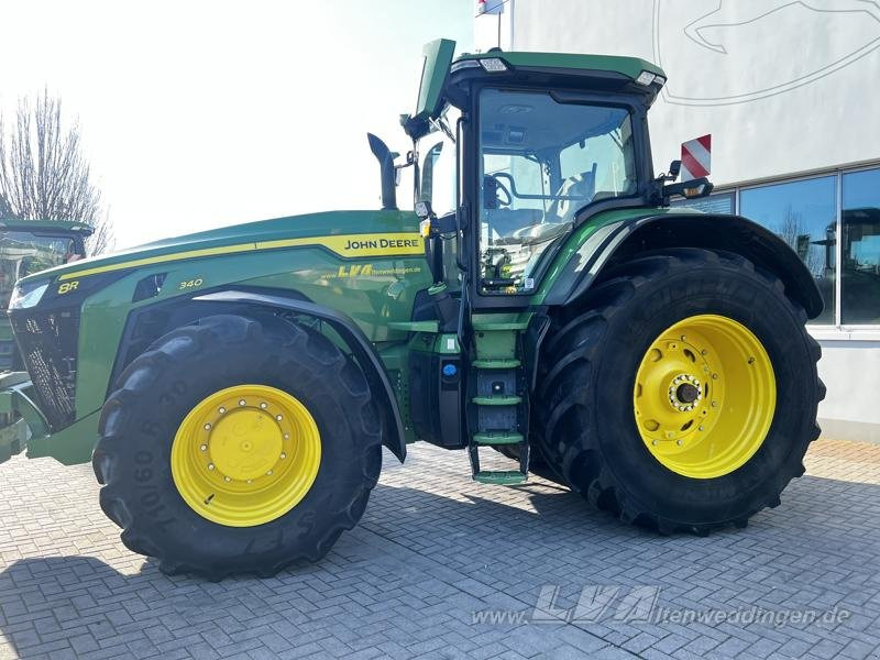 John Deere 8R 340 - Tractor: foto 5 John Deere 8R 340 - Tractor: foto 5