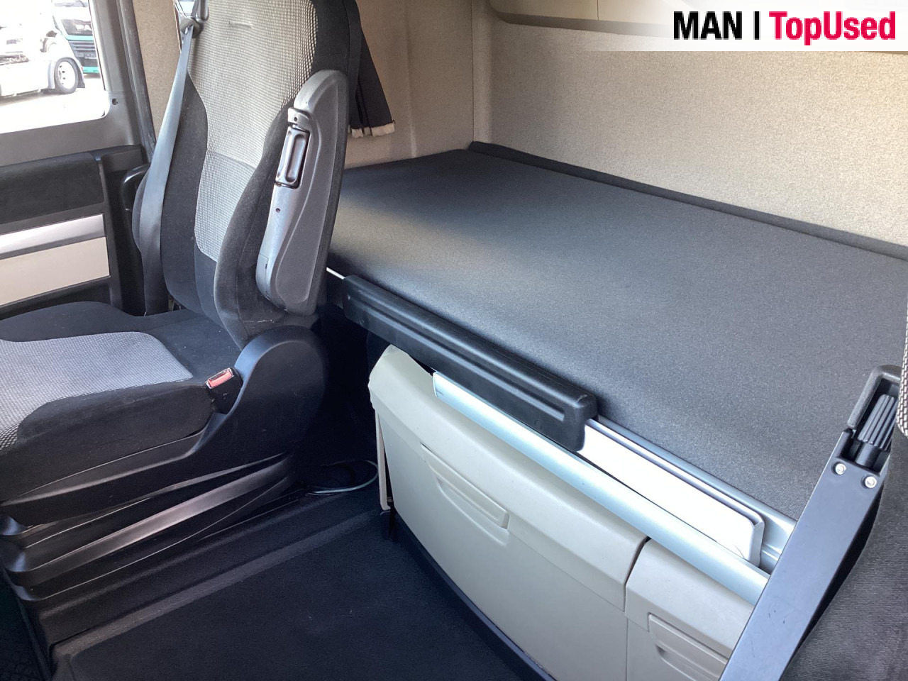 MAN TGX 18.500 4X2 BLS - Cabeza tractora: foto 4 MAN TGX 18.500 4X2 BLS - Cabeza tractora: foto 4