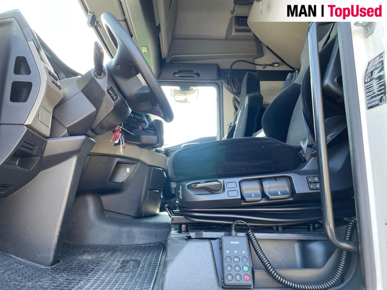 MAN TGX 18.510 4x2 BL SA - Cabeza tractora: foto 4 MAN TGX 18.510 4x2 BL SA - Cabeza tractora: foto 4