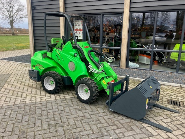 AVANT 420 loader - Cargadora articulada: foto 5 AVANT 420 loader - Cargadora articulada: foto 5