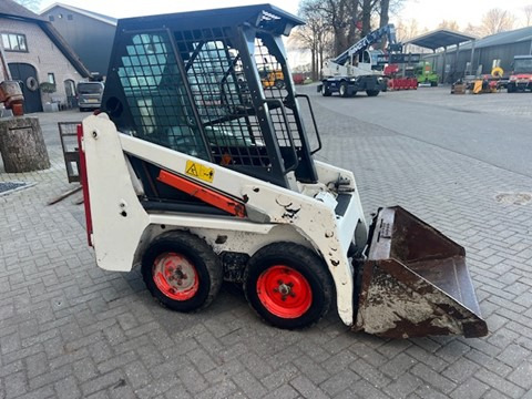 BOBCAT S70 skidsteer loader - Cargadora articulada: foto 2 BOBCAT S70 skidsteer loader - Cargadora articulada: foto 2