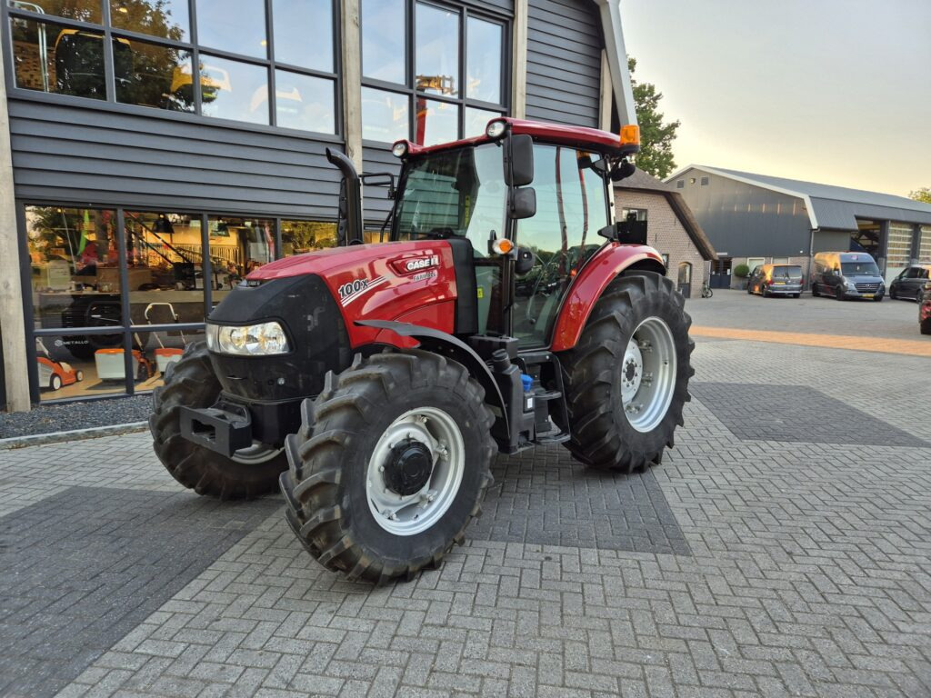 CASE FARMALL 100X - Tractor: foto 3 CASE FARMALL 100X - Tractor: foto 3