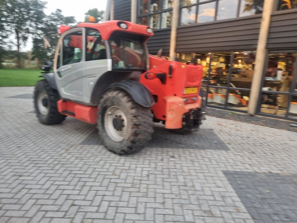 MANITOU MLT 840-137 - Manipulador telescópico: foto 4 MANITOU MLT 840-137 - Manipulador telescópico: foto 4