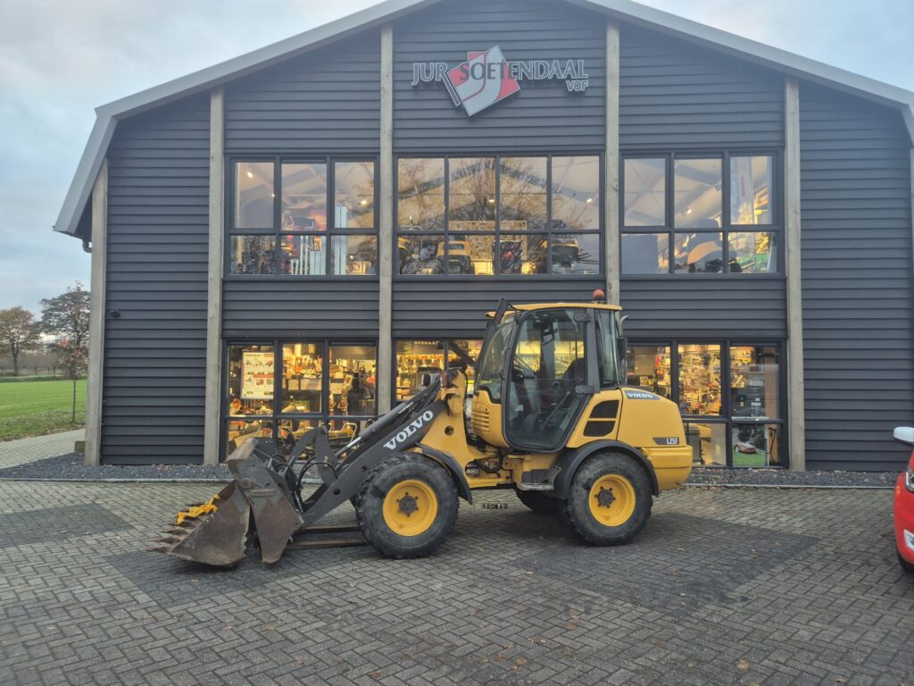 VOLVO L25F - Cargadora de ruedas: foto 1 VOLVO L25F - Cargadora de ruedas: foto 1