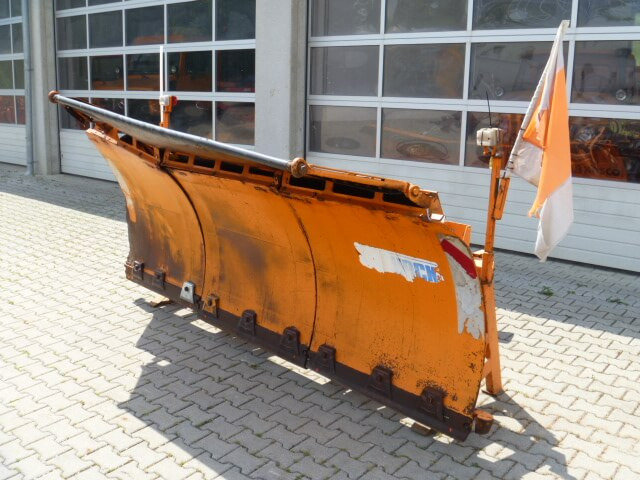 Unimog Schneepflug - Schneeschild Beilhack PV28-3 - Cuchilla quitanieves: foto 2 Unimog Schneepflug - Schneeschild Beilhack PV28-3 - Cuchilla quitanieves: foto 2