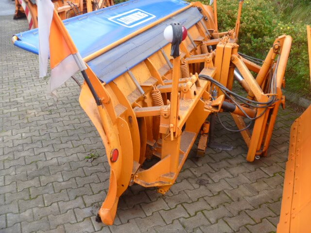 Unimog Schneepflug - Schneeschild Schmidt MF5.3 - Cuchilla quitanieves: foto 3 Unimog Schneepflug - Schneeschild Schmidt MF5.3 - Cuchilla quitanieves: foto 3