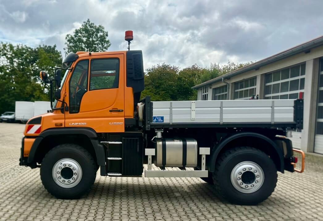 Unimog 530 - U530 405 44301 Mercedes Benz 405 - Vehículo municipal: foto 2 Unimog 530 - U530 405 44301 Mercedes Benz 405 - Vehículo municipal: foto 2