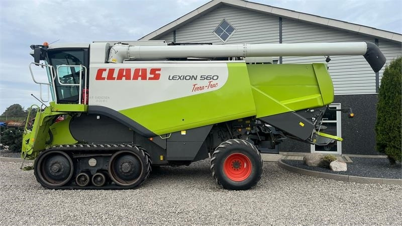 Claas LEXION 560 Med ny bælter og 4wd - Cosechadora de granos: foto 5 Claas LEXION 560 Med ny bælter og 4wd - Cosechadora de granos: foto 5