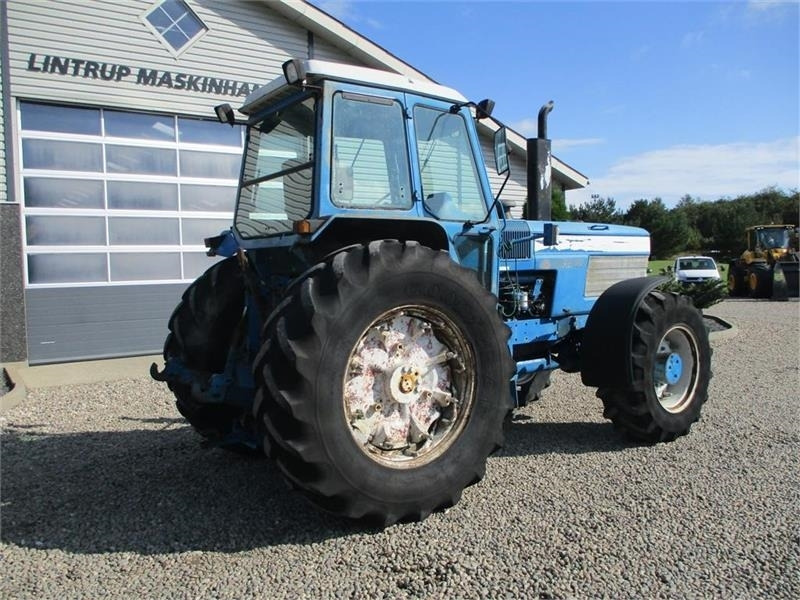 Tractor Ford TW 25 Regulær: foto 16 Tractor Ford TW 25 Regulær: foto 16