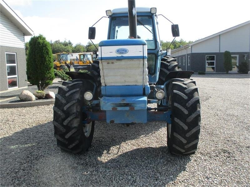 Tractor Ford TW 25 Regulær: foto 8 Tractor Ford TW 25 Regulær: foto 8