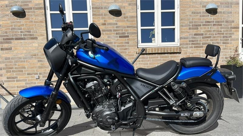 Honda 1100 Rebel, Ny Motorcykel til små penge, og vi byt - Coche: foto 1 Honda 1100 Rebel, Ny Motorcykel til små penge, og vi byt - Coche: foto 1
