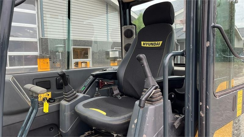 Hyundai HX55 Med Hydrema skifte og centralsmørring og grab - Miniexcavadora: foto 3 Hyundai HX55 Med Hydrema skifte og centralsmørring og grab - Miniexcavadora: foto 3