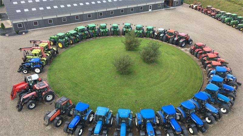Tractor John Deere 4450 med 7,6L motor: foto 18 Tractor John Deere 4450 med 7,6L motor: foto 18