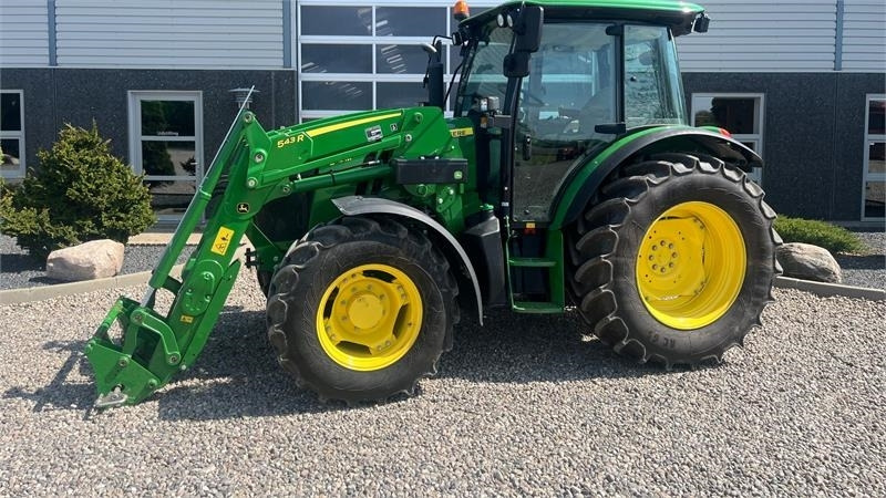 John Deere 5115M Med frontlæsser, som ny - Tractor: foto 1 John Deere 5115M Med frontlæsser, som ny - Tractor: foto 1