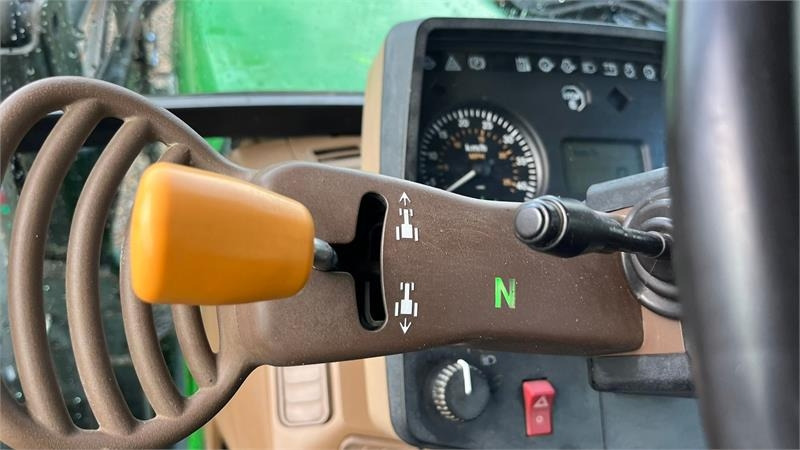 John Deere 6506 Med frontlæsser og vendegear ved rattet samt - Tractor: foto 5 John Deere 6506 Med frontlæsser og vendegear ved rattet samt - Tractor: foto 5