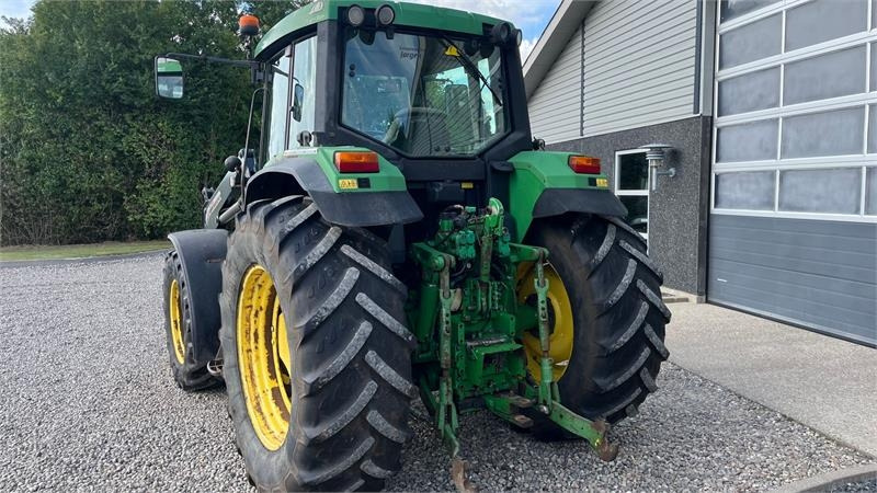 Tractor John Deere 6910 Auto Quad II-TLS Med frontlæsser: foto 10