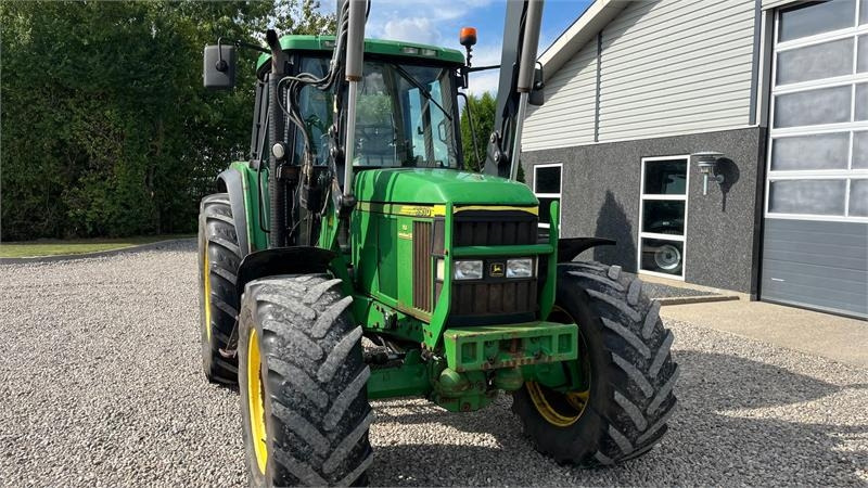 Tractor John Deere 6910 Auto Quad II-TLS Med frontlæsser: foto 16