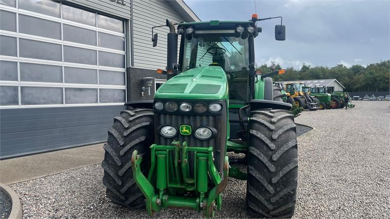 Tractor John Deere 8230 Med frontlift: foto 10 Tractor John Deere 8230 Med frontlift: foto 10