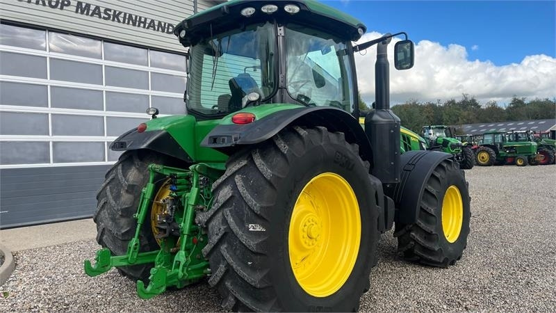 Tractor John Deere 8260R: foto 13 Tractor John Deere 8260R: foto 13