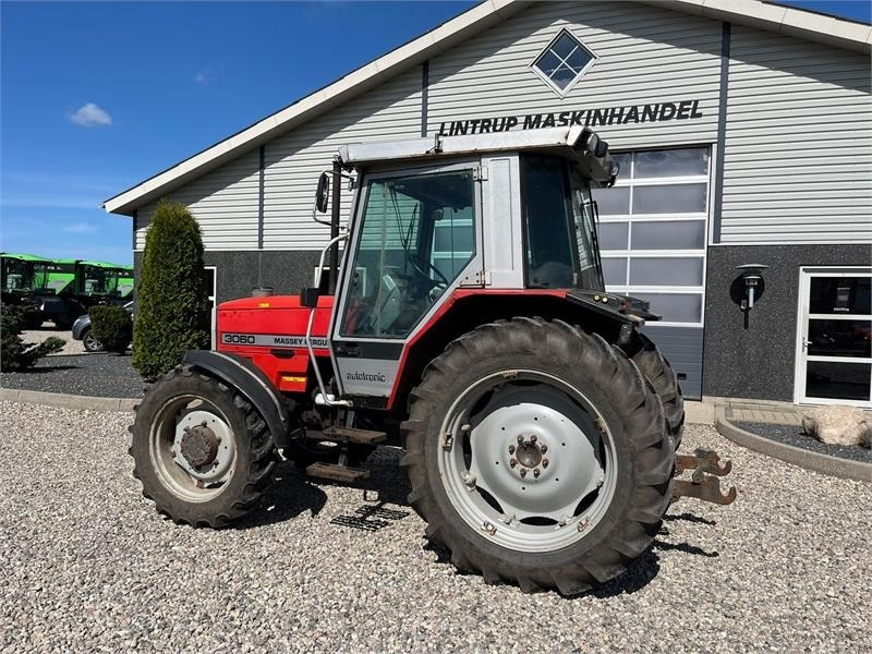 Massey Ferguson 3060 Autotronic - Tractor: foto 5 Massey Ferguson 3060 Autotronic - Tractor: foto 5