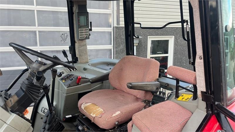 Massey Ferguson 8140 Dyna Shift - Tractor: foto 5 Massey Ferguson 8140 Dyna Shift - Tractor: foto 5