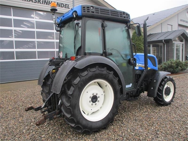 New Holland T4.80 F SuperSteear med aircondition og koblingsfr - Tractor: foto 5 New Holland T4.80 F SuperSteear med aircondition og koblingsfr - Tractor: foto 5