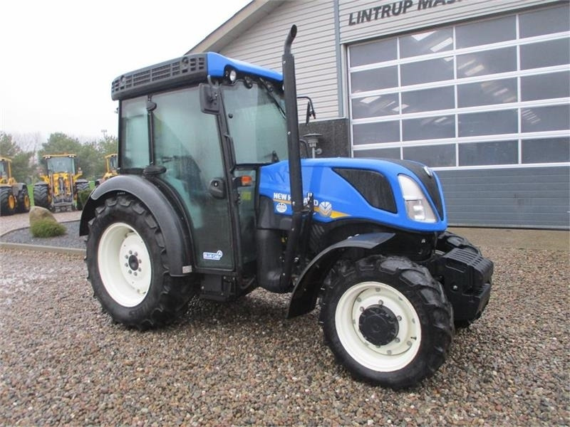 New Holland T4.80 F SuperSteear med aircondition og koblingsfr - Tractor: foto 3 New Holland T4.80 F SuperSteear med aircondition og koblingsfr - Tractor: foto 3