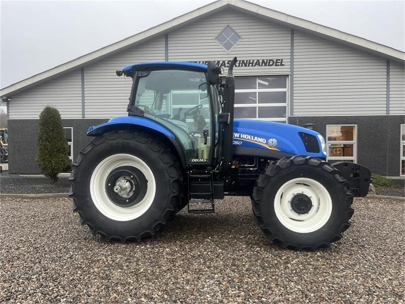 New Holland T6050 Delta - EXPORT - Tractor: foto 2 New Holland T6050 Delta - EXPORT - Tractor: foto 2
