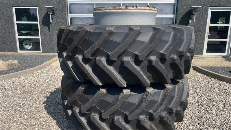 Trelleborg 650/85R38 TM 900 med ring og 12 låse - Neumático para Maquinaria agrícola: foto 2 Trelleborg 650/85R38 TM 900 med ring og 12 låse - Neumático para Maquinaria agrícola: foto 2