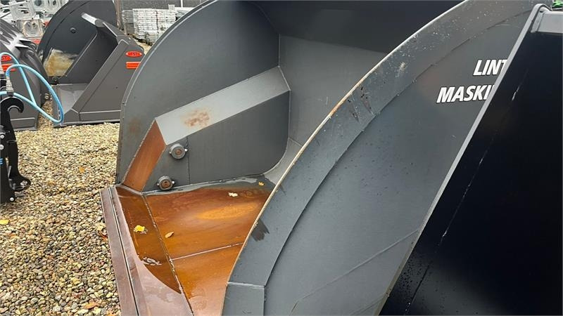 Volvo 5m3 Rauakoda Højtip skovl Rauakoda 5m3 højtip skov - Cargadora de ruedas: foto 4 Volvo 5m3 Rauakoda Højtip skovl Rauakoda 5m3 højtip skov - Cargadora de ruedas: foto 4